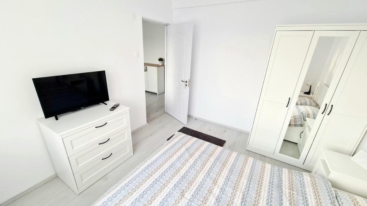 Belle Apartments - Central Питещ Екстериор снимка